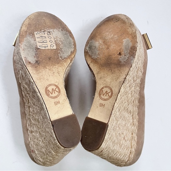 Michael Kors Wedge Sandals Tan Suede Meg Bow Peep Toe Espadrilles Size 9 - Picture 10 of 10